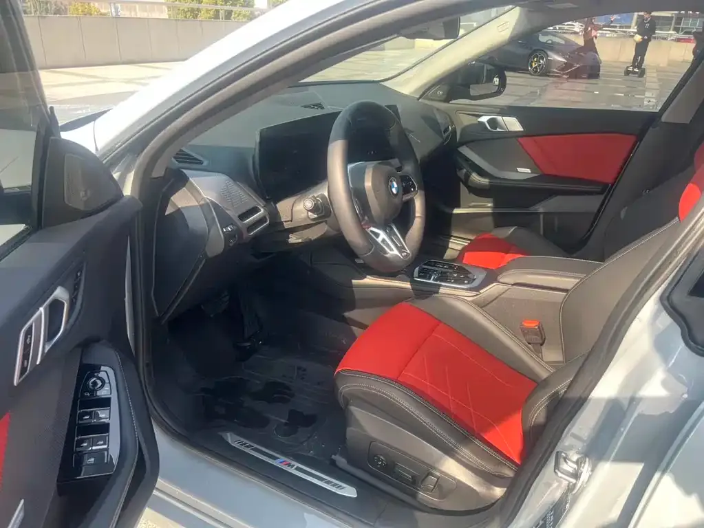 BMW 2 Series 2025 из CN, фото 8