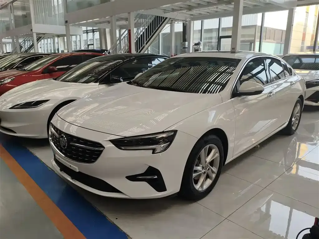 Buick Regal — фото 10