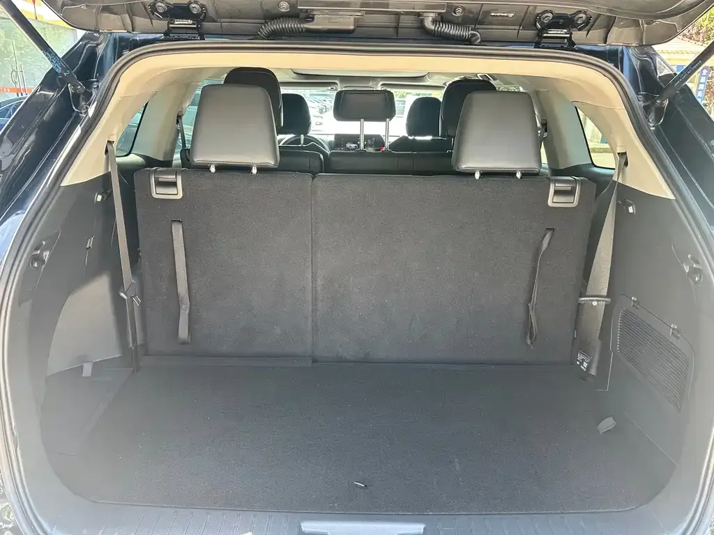 Toyota Highlander — фото 4