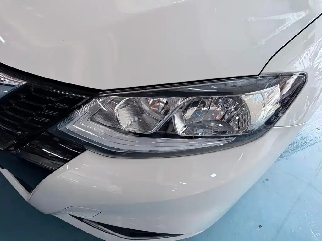 Nissan Tiida 2021 из CN, фото 9