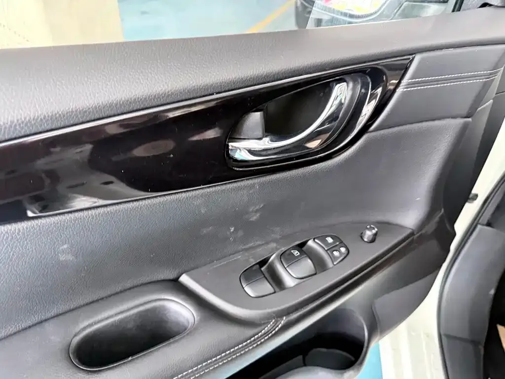 Nissan Tiida 2021 из CN, фото 8