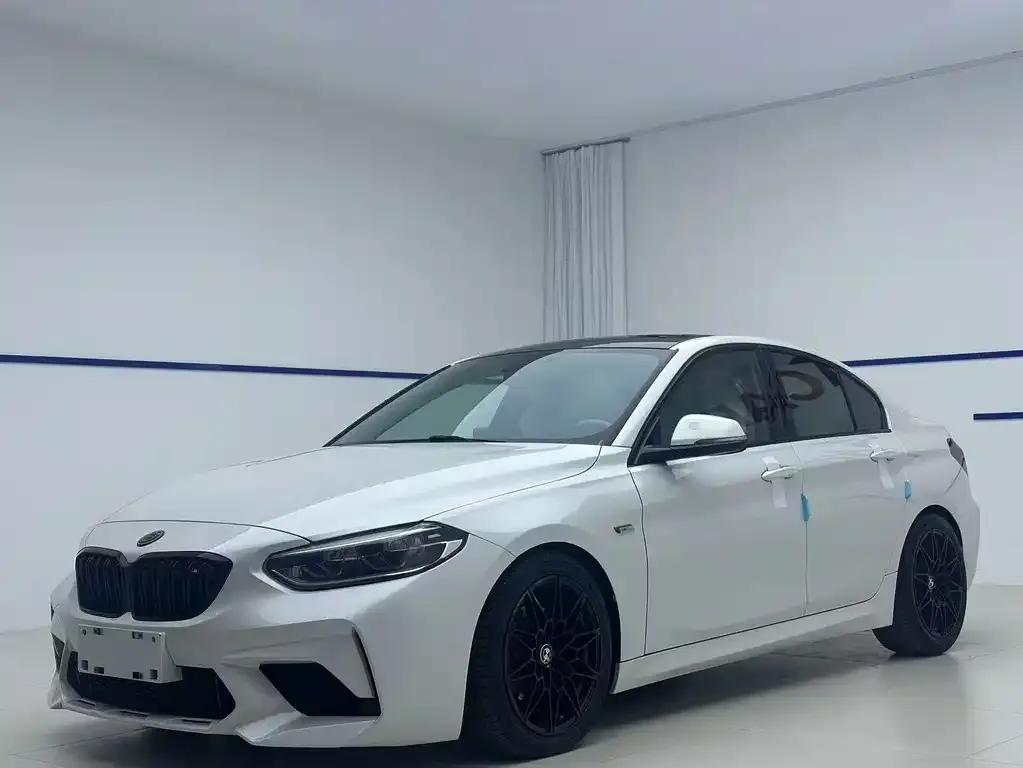 BMW 1 Series — фото 1