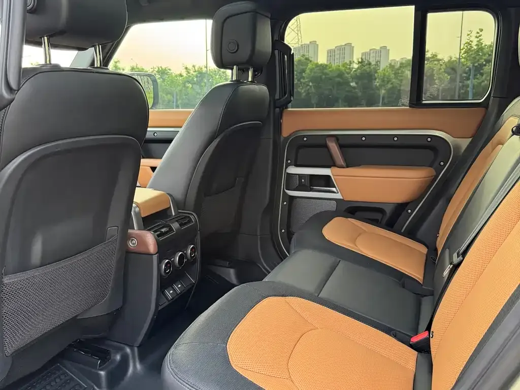 Land Rover Defender — фото 3
