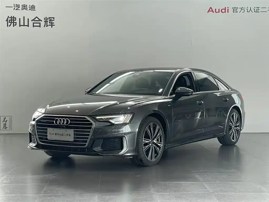 Audi A6L — фото 1