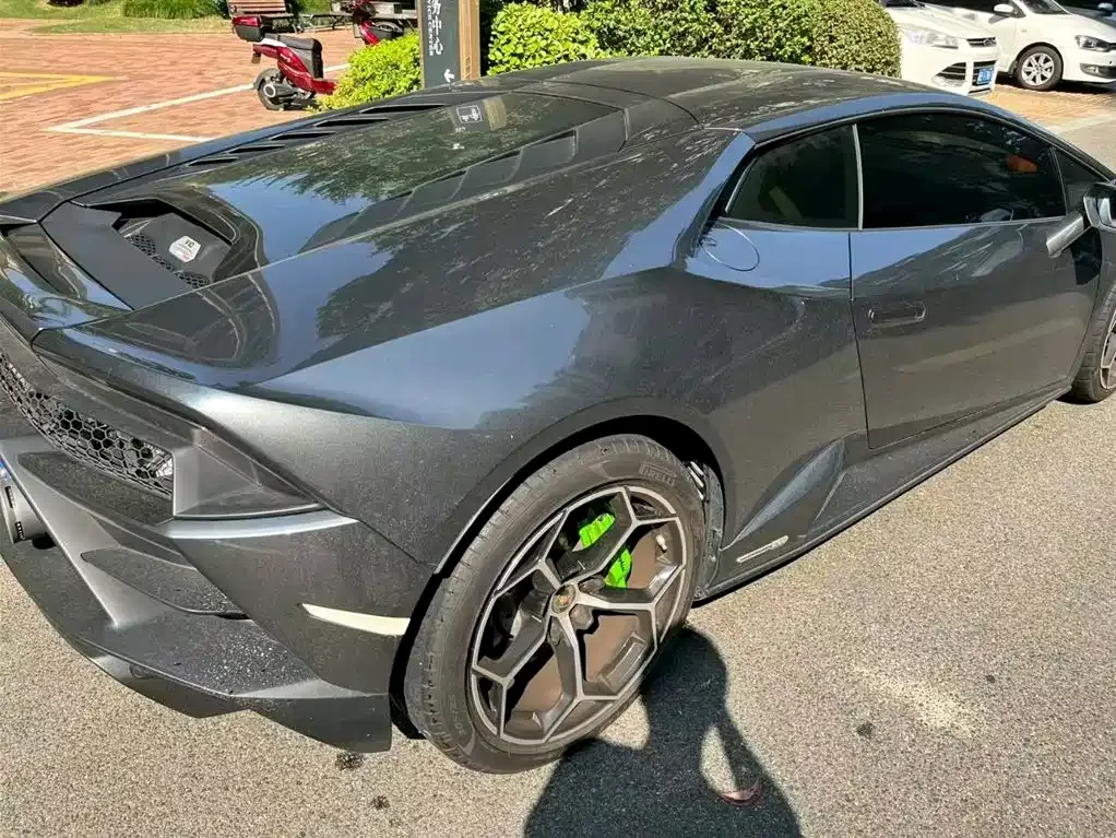 Lamborghini Huracan — фото 9