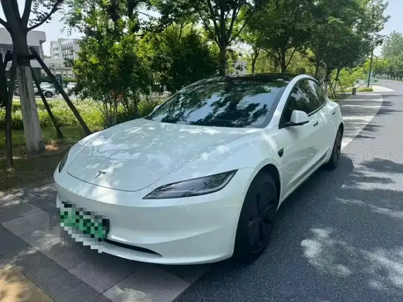 Tesla Model 3 — фото 2