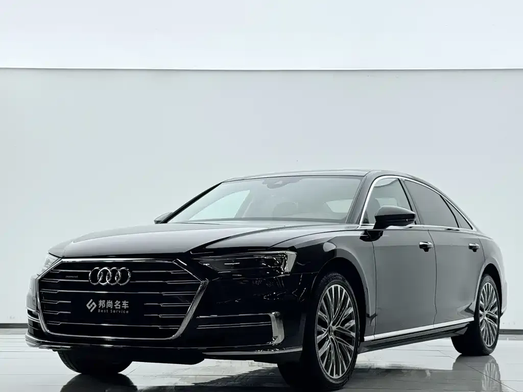 Audi A8 — фото 5