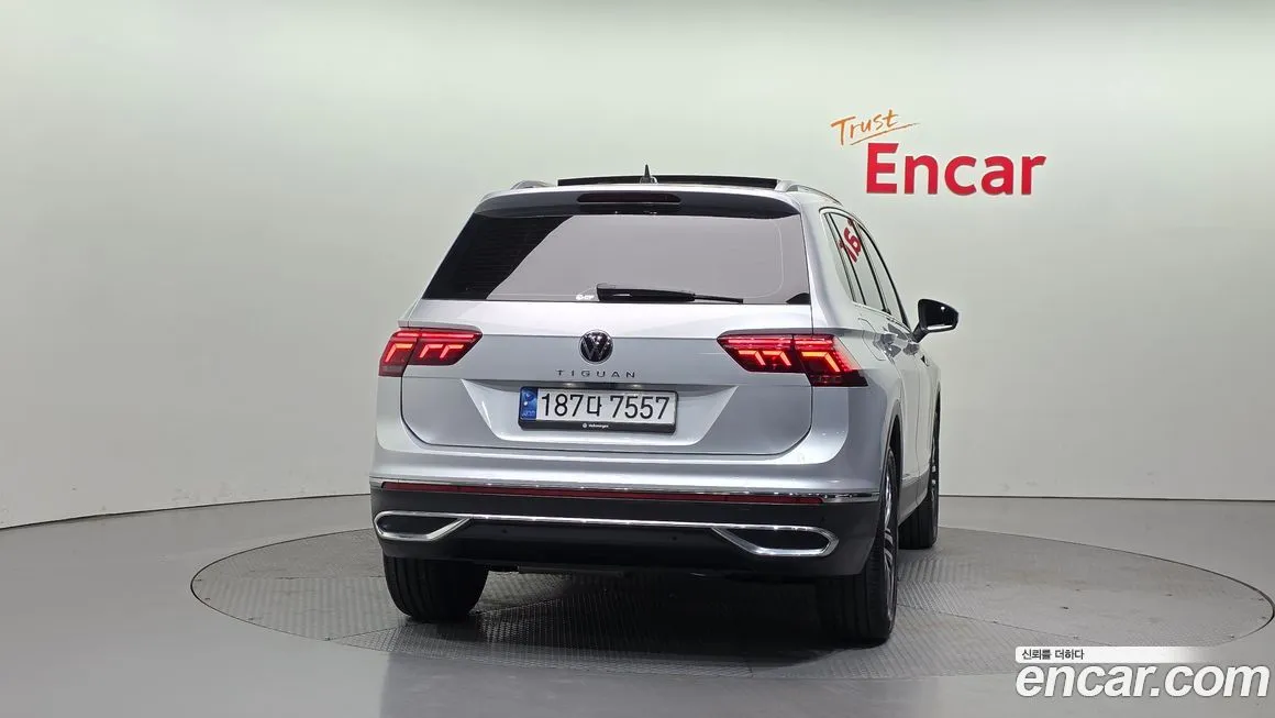 Volkswagen Tiguan — фото 5