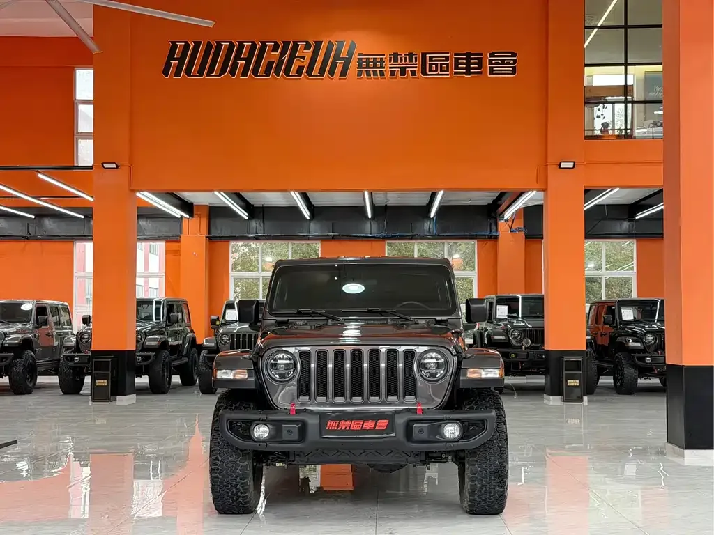 Jeep Wrangler — фото 3