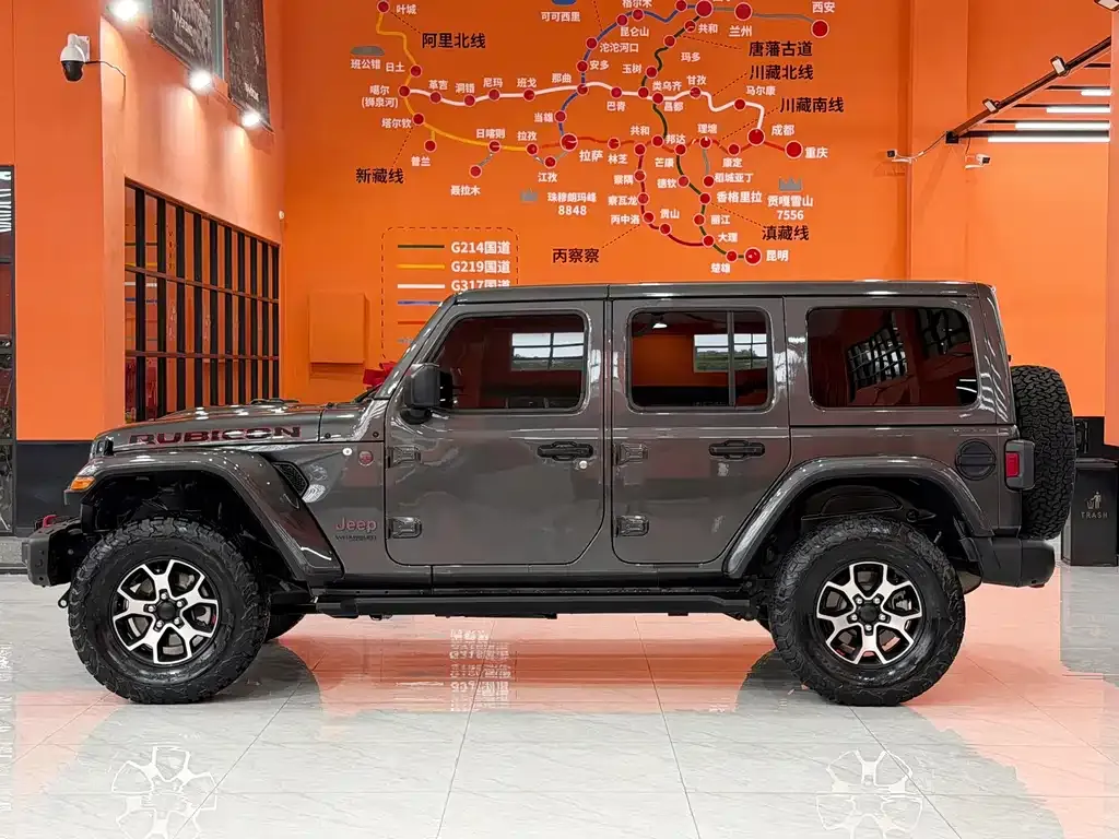 Jeep Wrangler — фото 7