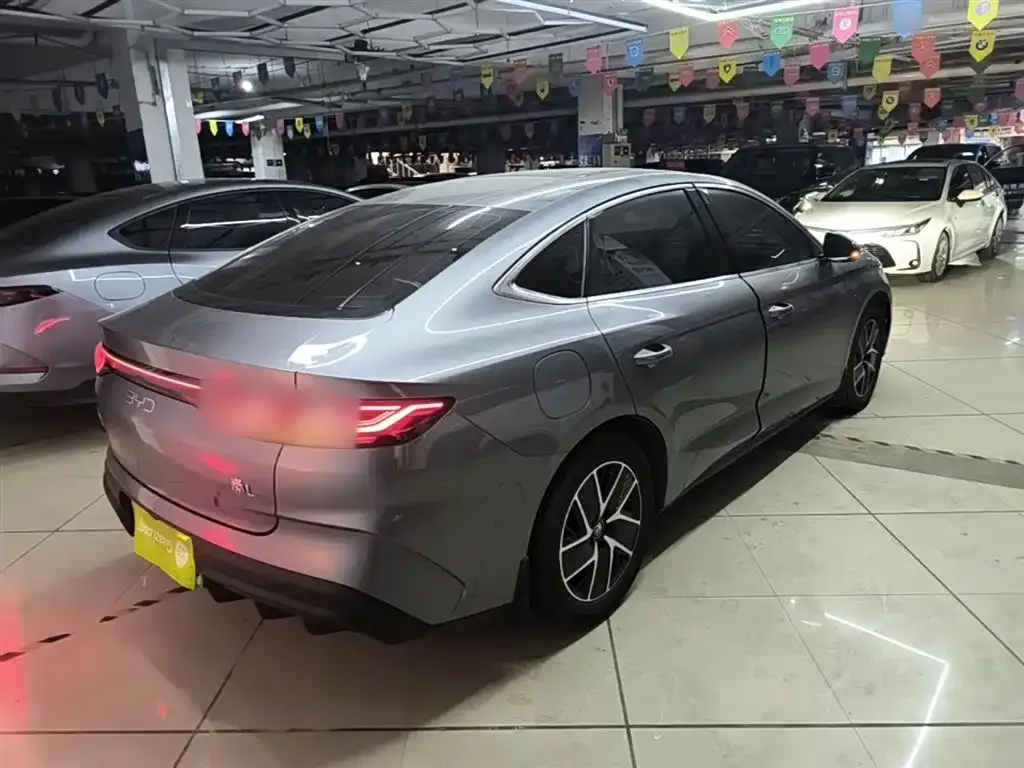 BYD Qin L — фото 8