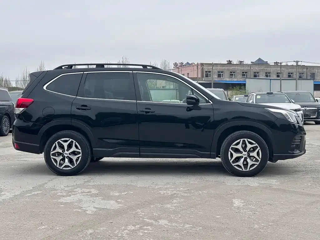 Subaru Forester — фото 3