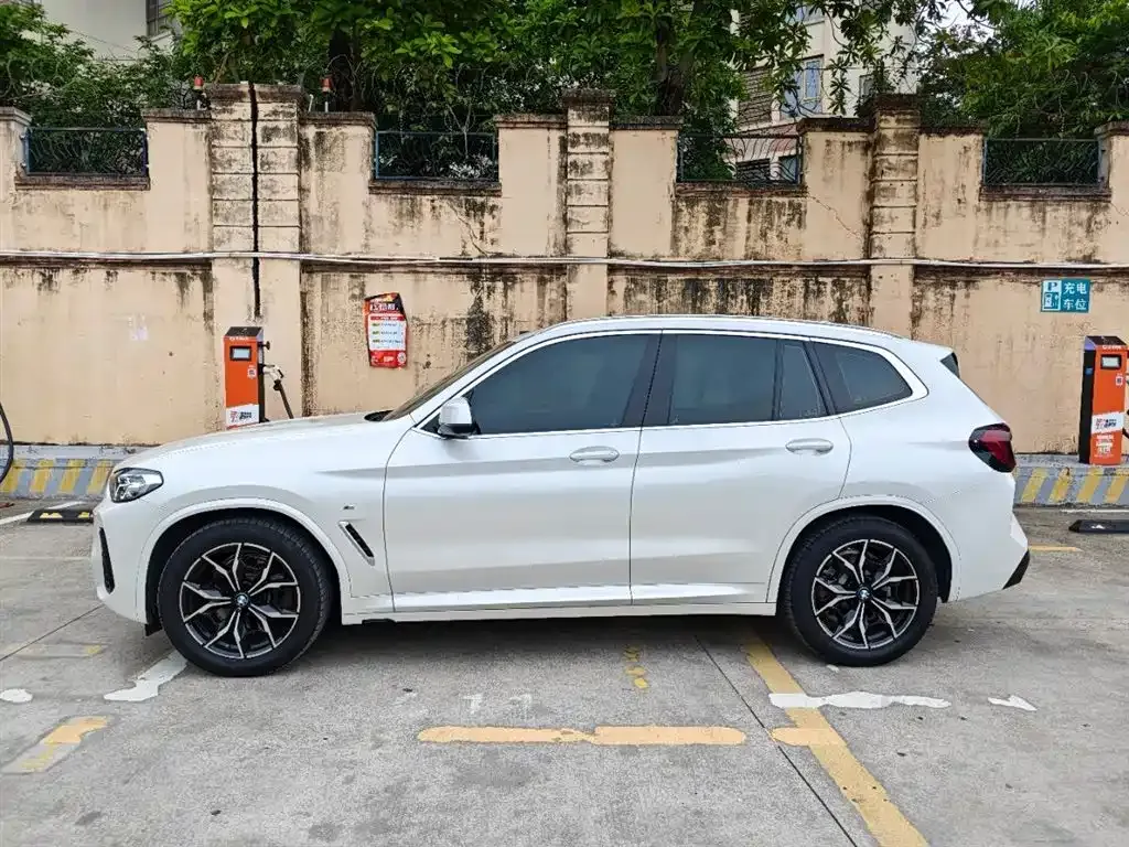 BMW X3 — фото 9