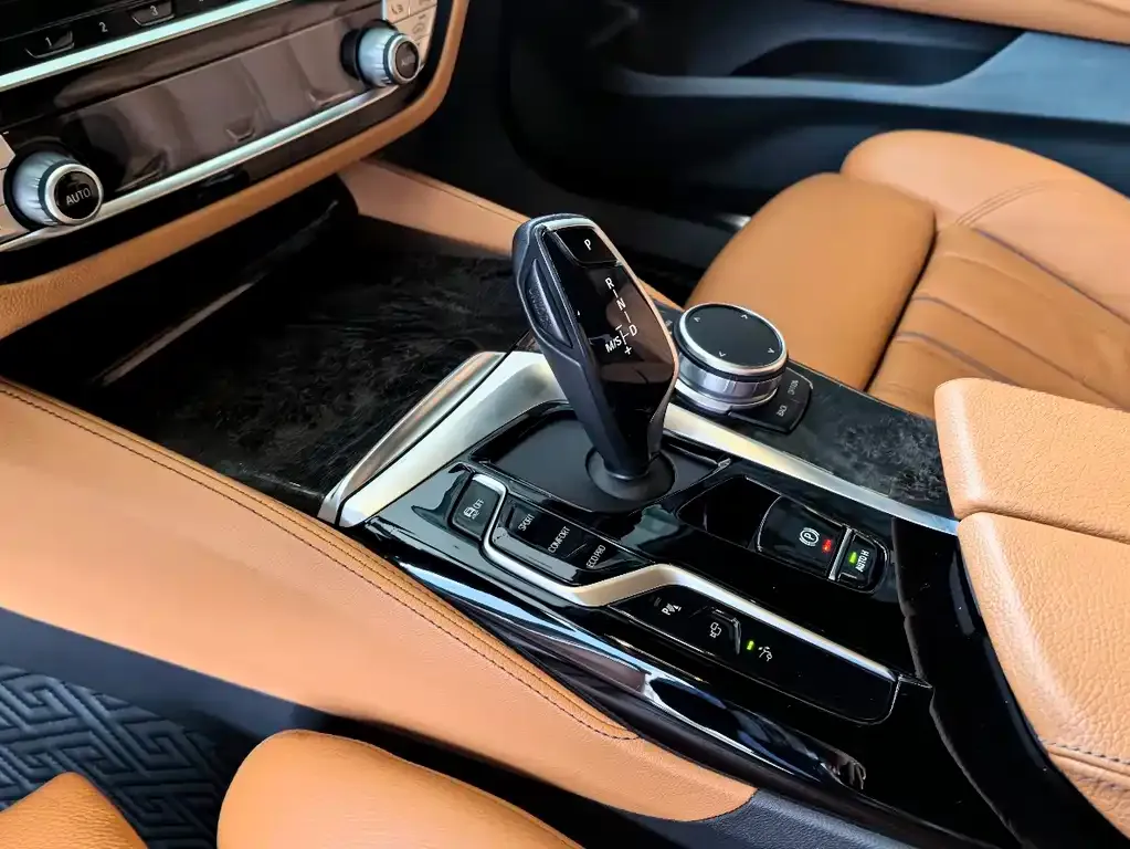 BMW 6 Series GT 2022 из CN, фото 4