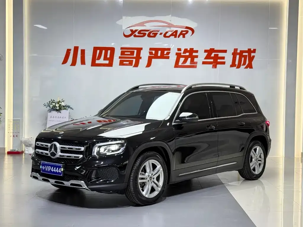 Mercedes-Benz GLB — фото 1