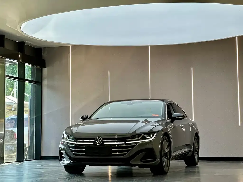 Volkswagen CC — фото 1