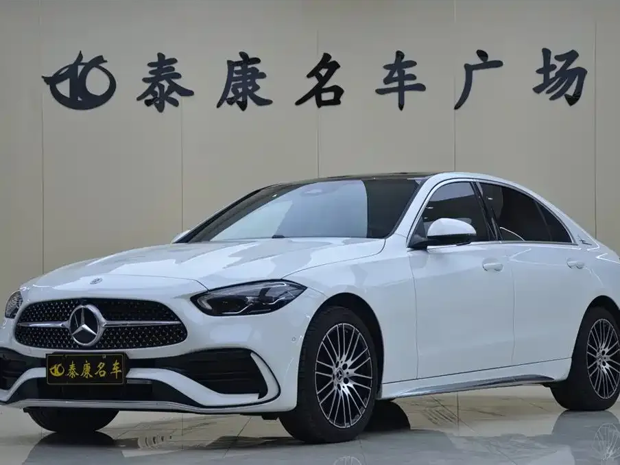 Mercedes-Benz C-Class — фото 1
