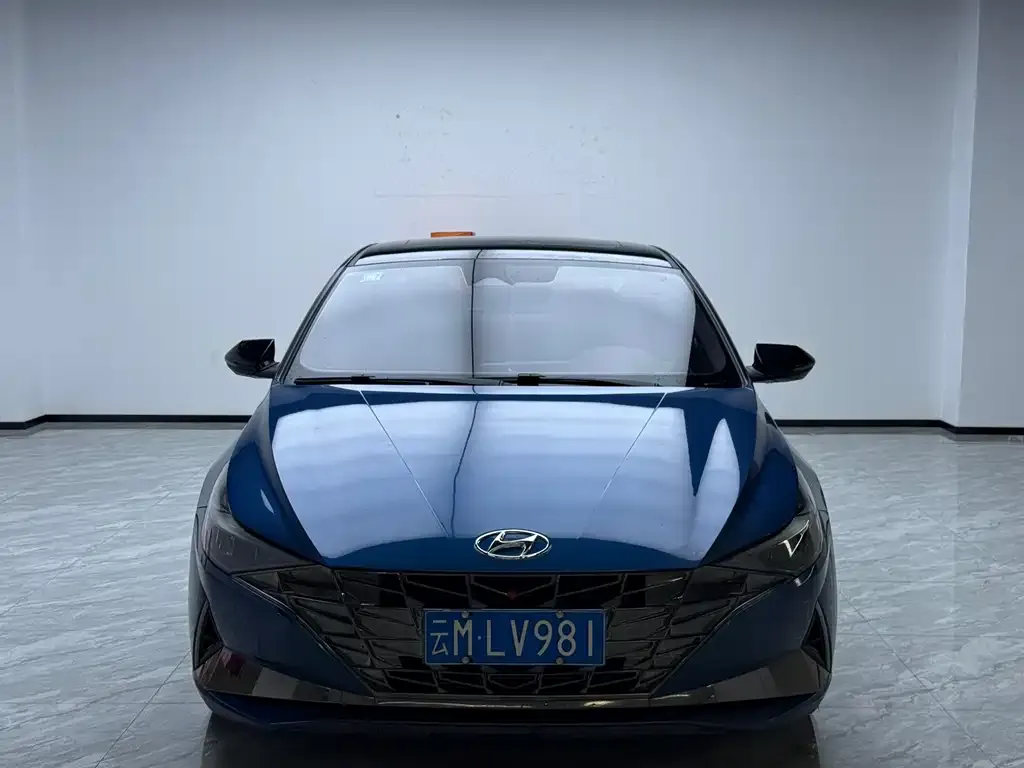 Hyundai Elantra — фото 5