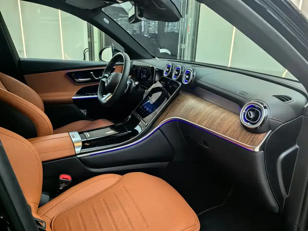 Mercedes-Benz GLC PHEV 2025 из CN, фото 2