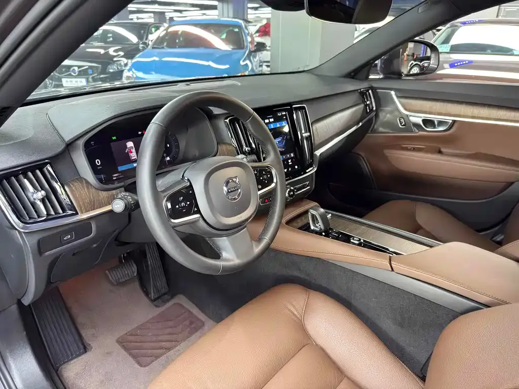 Volvo V90 2024 из CN, фото 6