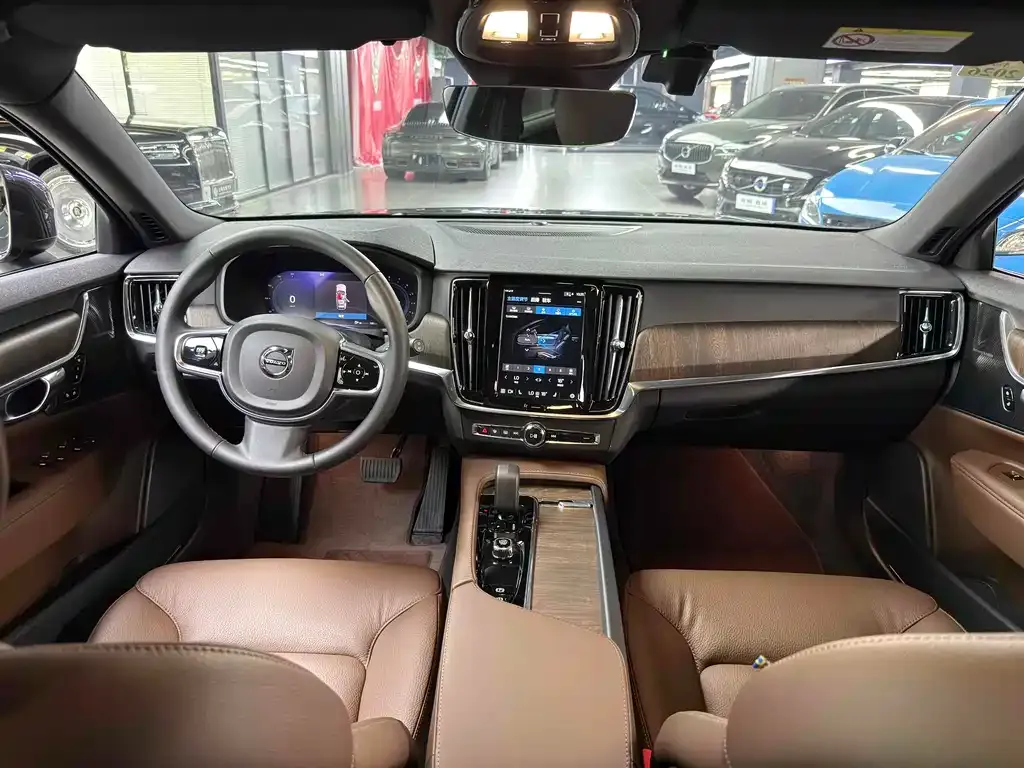 Volvo V90 2024 из CN, фото 7