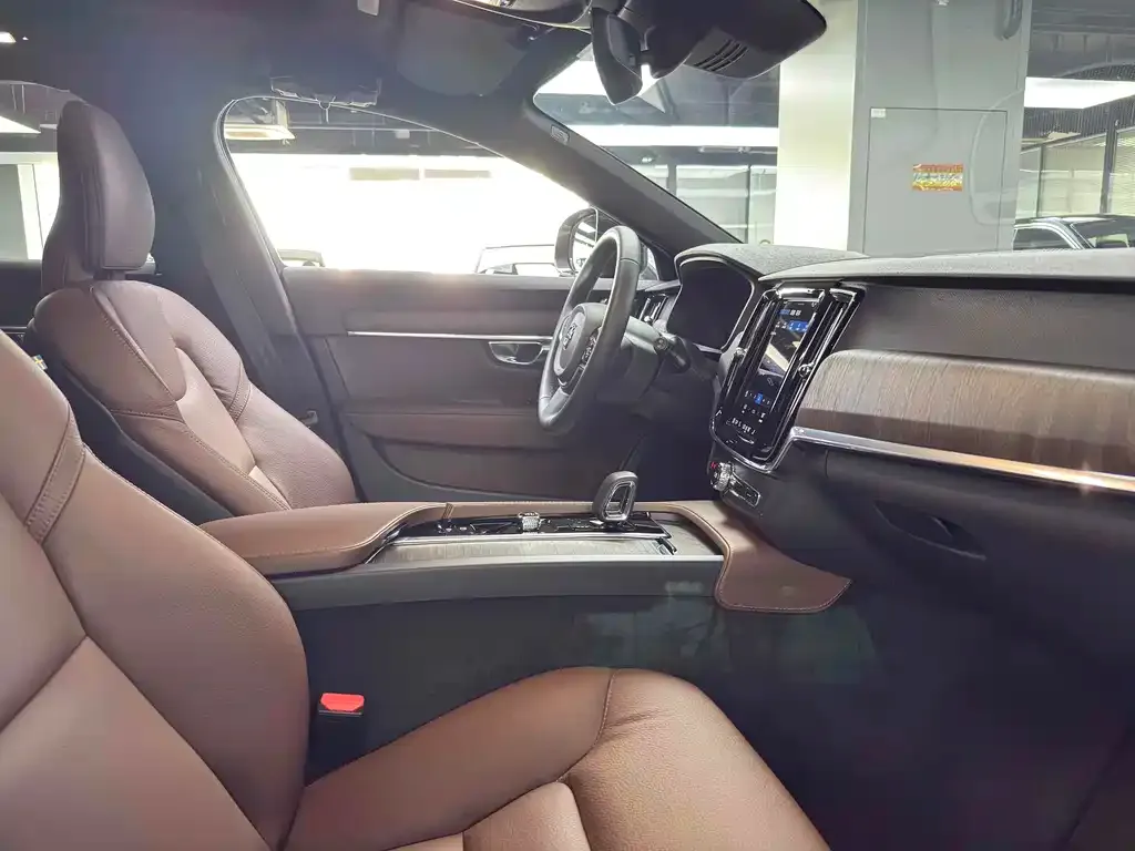 Volvo V90 2024 из CN, фото 10