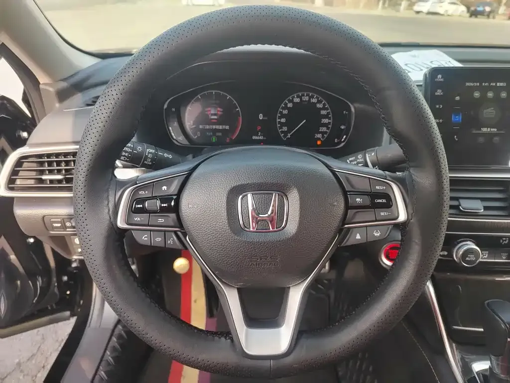 Honda Accord — фото 4