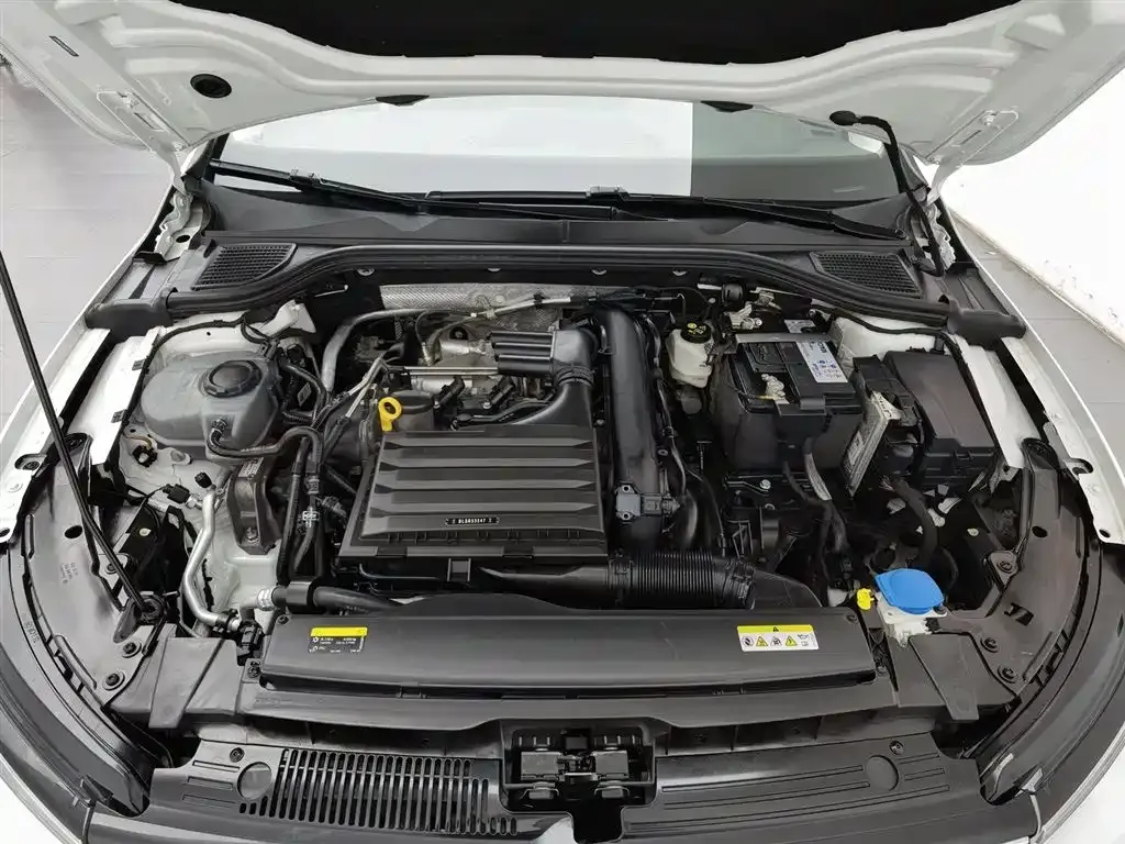 Volkswagen Golf 2021 из CN, фото 10