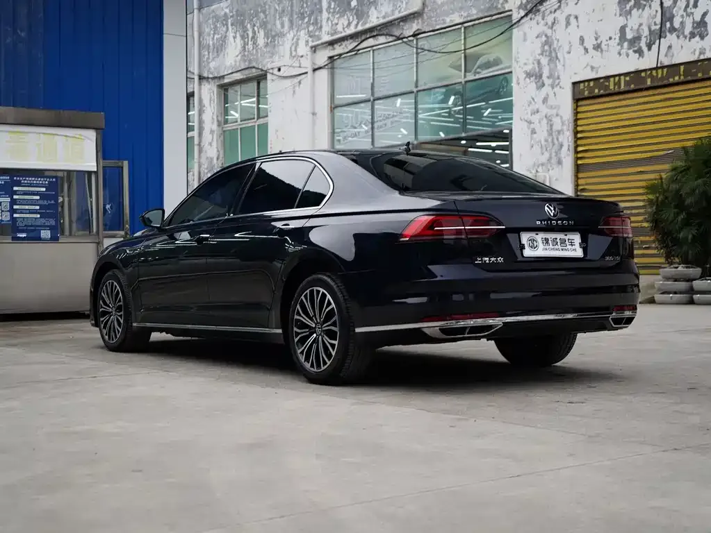 Volkswagen Phideon — фото 9