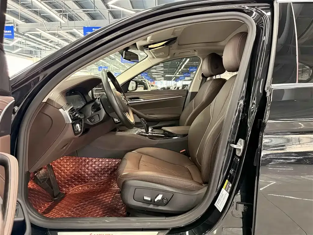 BMW 5 Series New Energy 2021 из CN, фото 10