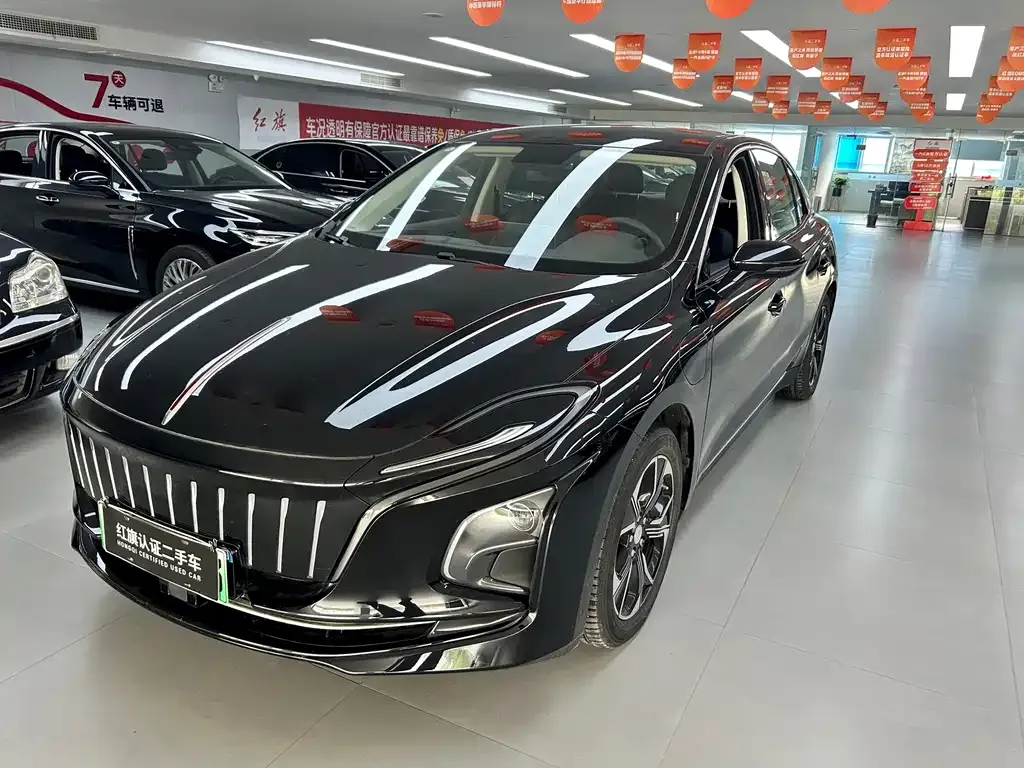 Hongqi E-QM5 — фото 1