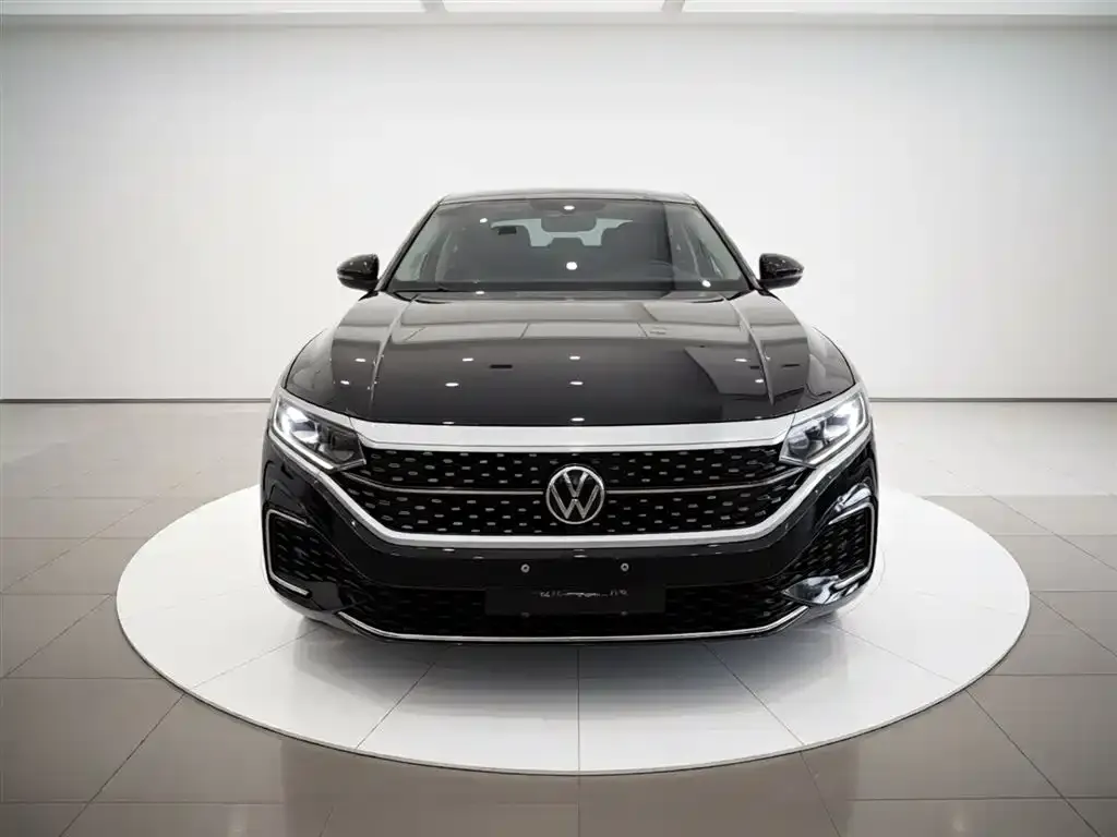 Volkswagen Passat — фото 2