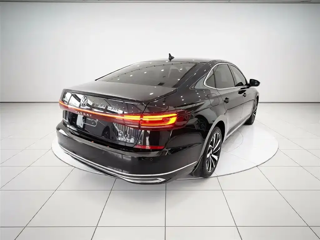 Volkswagen Passat — фото 3