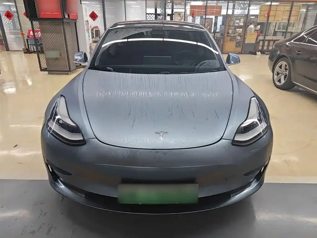 Tesla Model 3 — фото 4