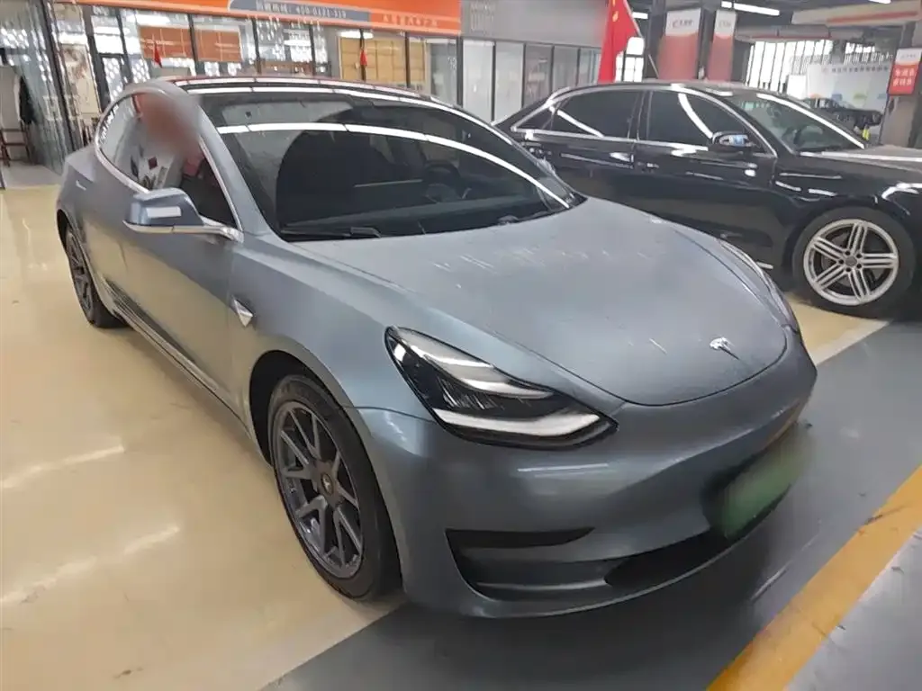 Tesla Model 3 — фото 2