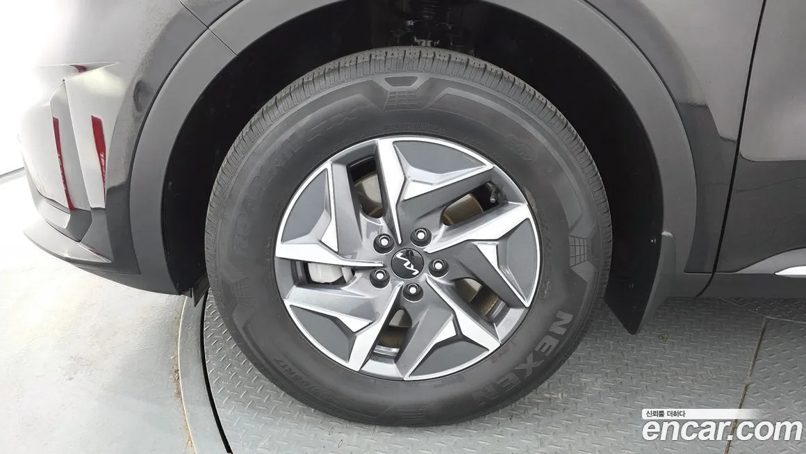 Kia Sorento — фото 7