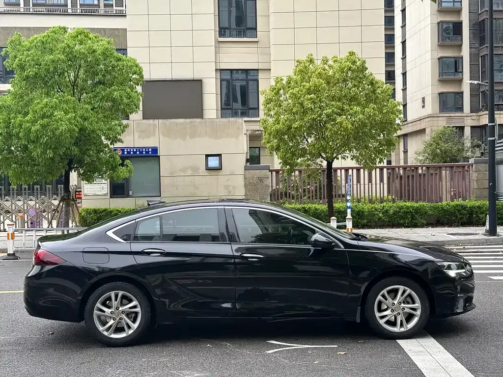 Buick Regal — фото 4