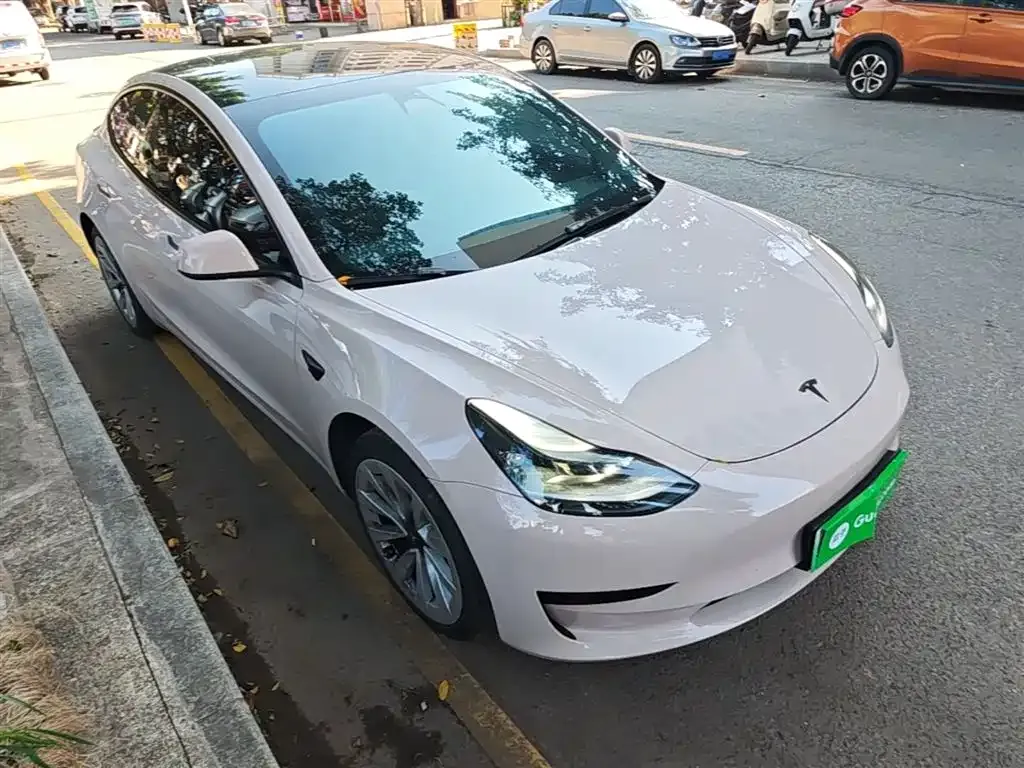Tesla Model 3 — фото 6