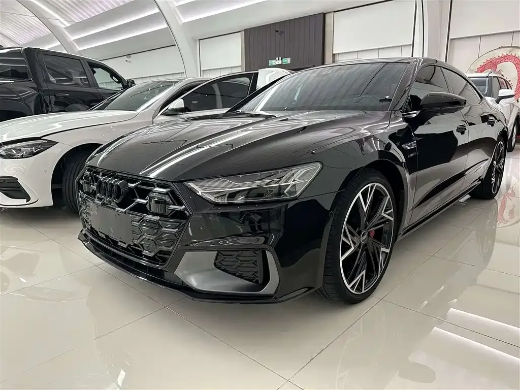 Audi A7L — фото 1