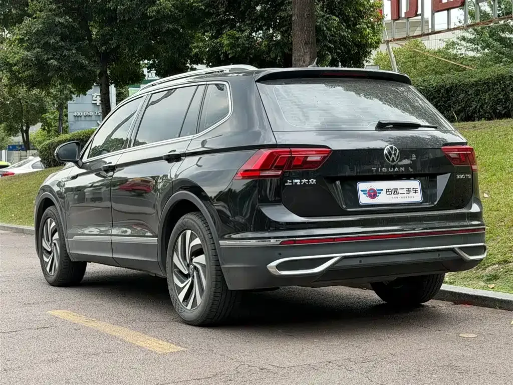 Volkswagen Tiguan L — фото 6