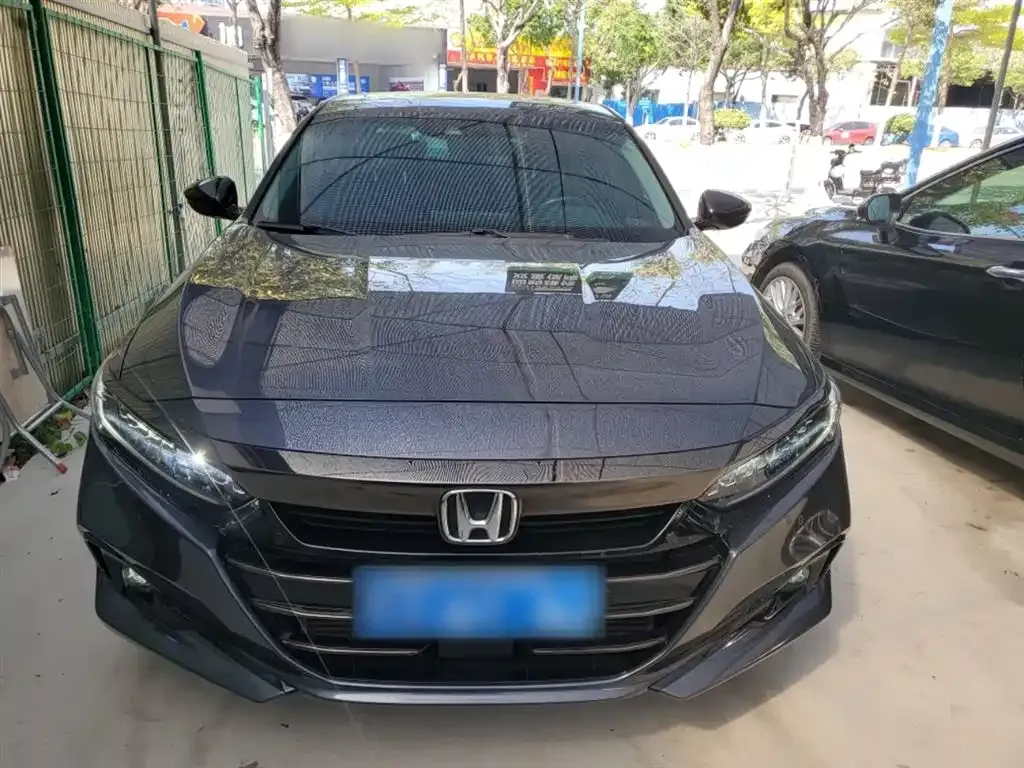 Honda Accord — фото 10