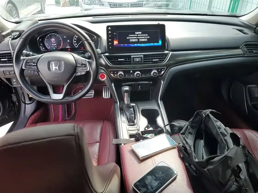 Honda Accord — фото 3