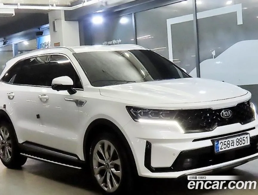 Kia Sorento — фото 1