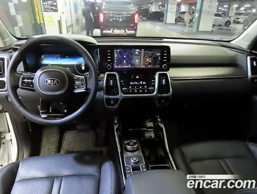 Kia Sorento — фото 10
