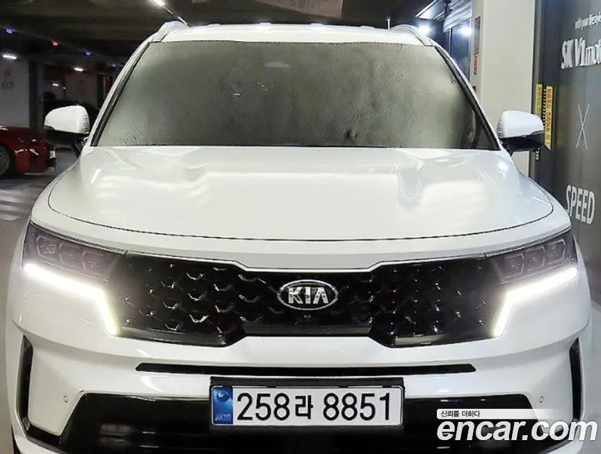 Kia Sorento — фото 7