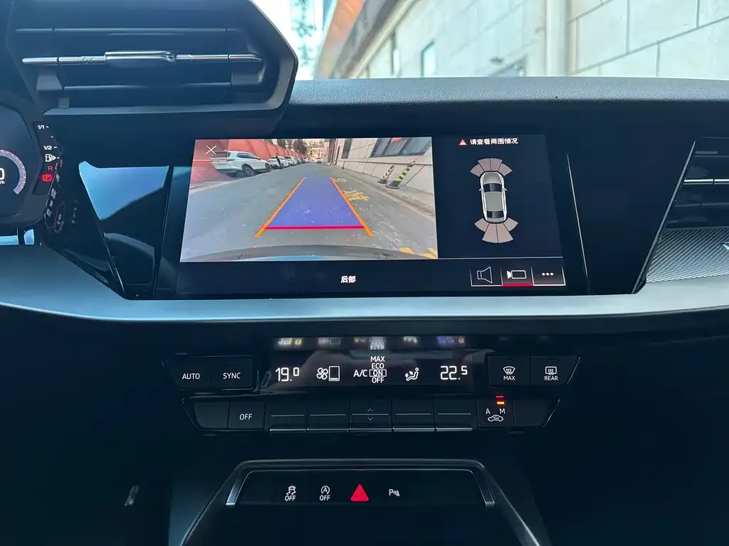 Audi A3 2023 из CN, фото 4
