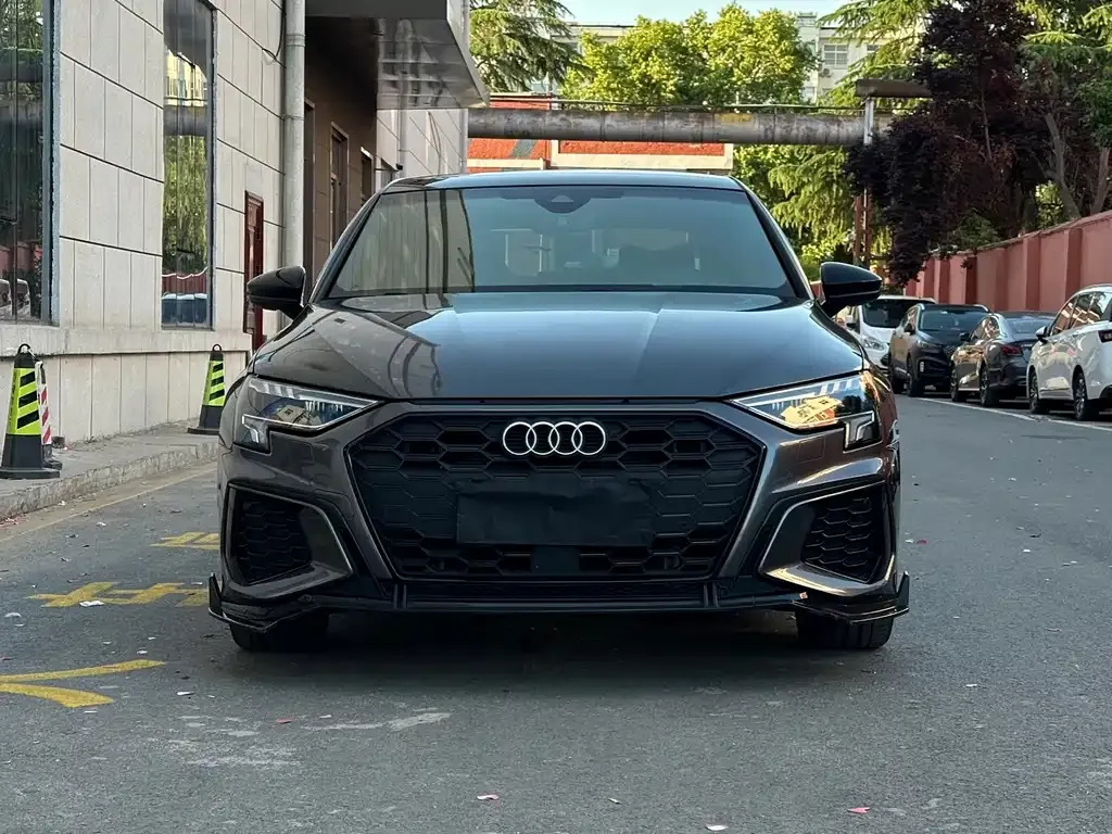 Audi A3 2023 из CN, фото 10