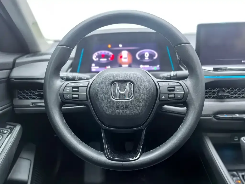 Honda Accord — фото 8