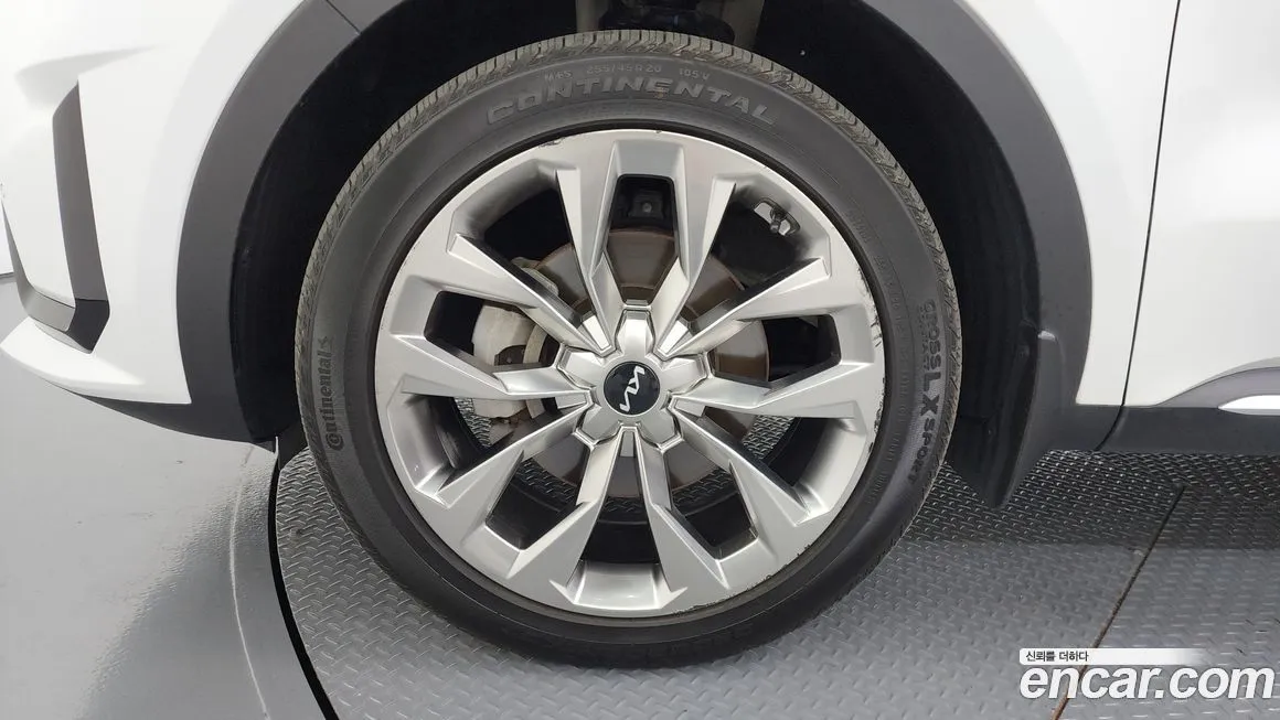 Kia Sorento — фото 7