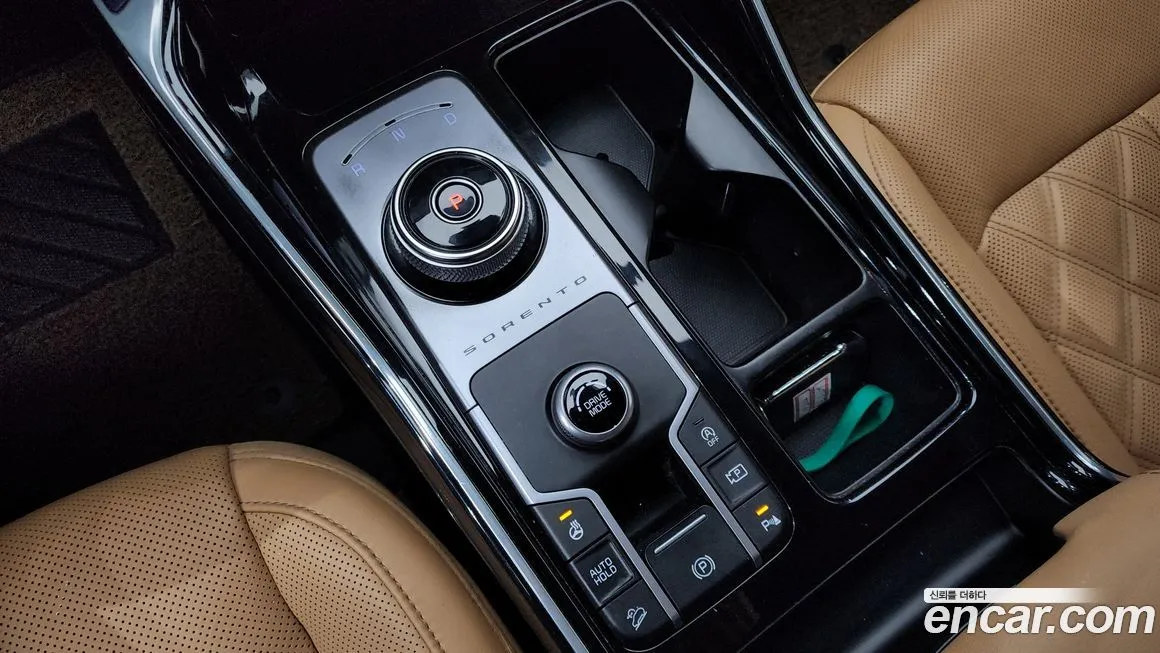 Kia Sorento — фото 9